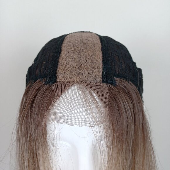 Dirty Blonde Shadow Roots Lace Front Long Wavy Wig - Picture 11 of 12